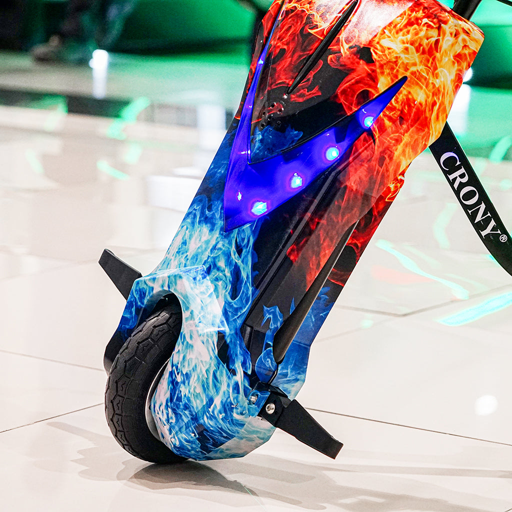 كروني JL009 سيارة انزلاق للأطفال مقاس 8 إنش نوع V سيارة انزلاق لعبة سكوتر كهربائي