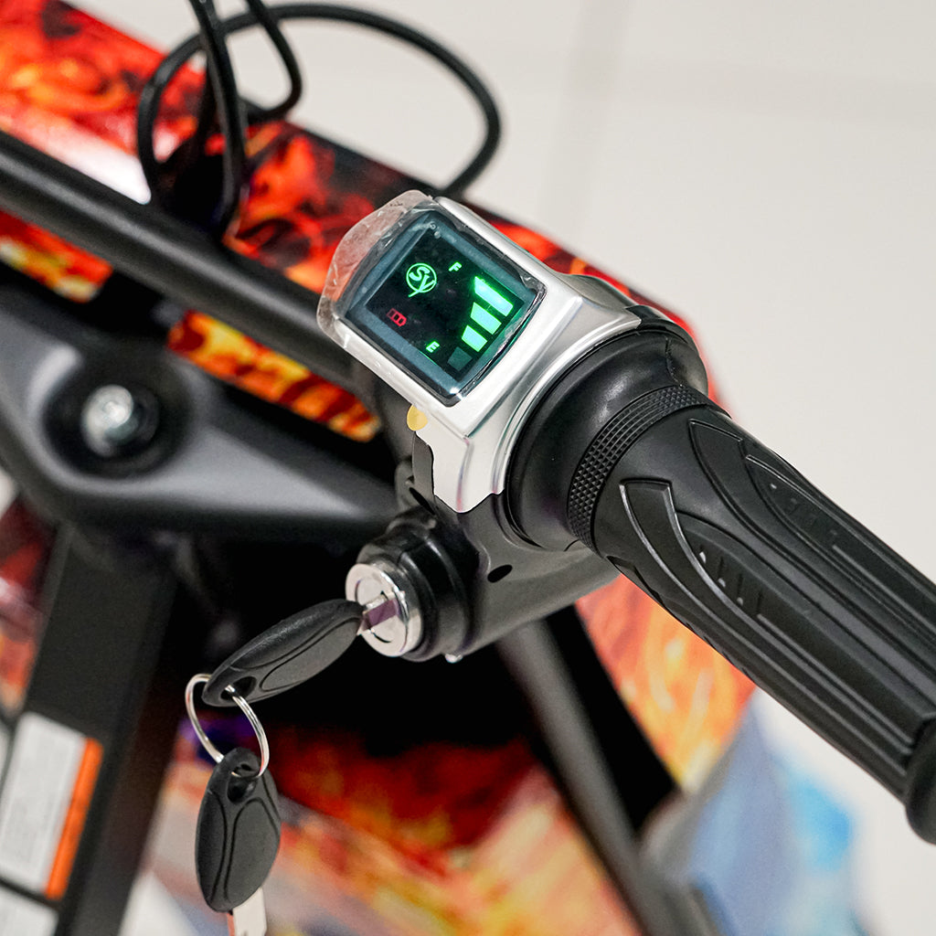 كروني JL009 سيارة انزلاق للأطفال مقاس 8 إنش نوع V سيارة انزلاق لعبة سكوتر كهربائي