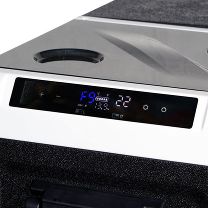 ثلاجة منزلية وسيارة CRONY IC36 بسعة 36 لتر مع ماكينة ثلج، فتاحة زجاجات، حامل أكواب، وحماية بطارية السيارة