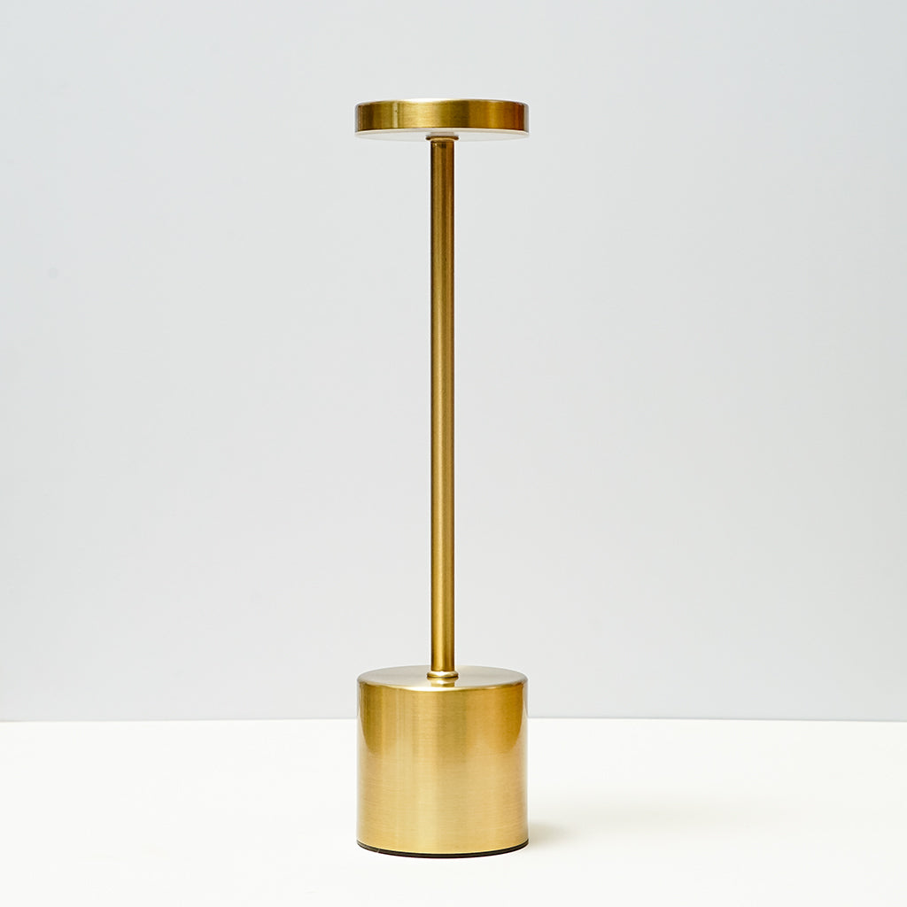 مصباح مكتب معدني لاسلكي بشكل I من كروني