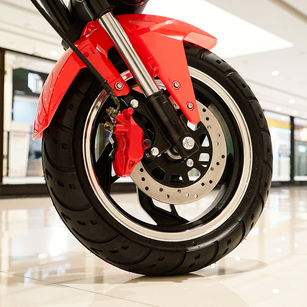 كروني نيو X1 سيارة هارلي إلكتروموبيل مع مكبر صوت BT سيارة إلكتروموبيل سكوتر كهربائي سيتيكوكو عجلة سميكة أحمر