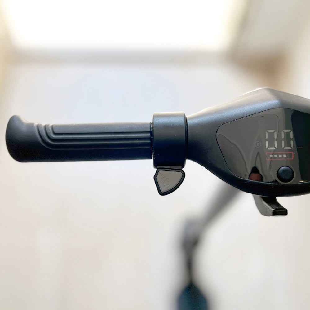 سكوتر كهربائي قابل للطي للأطفال CRONY S32 S31 مع شريط إضاءة LED وأضواء منصة RGB وفرامل إلكترونية