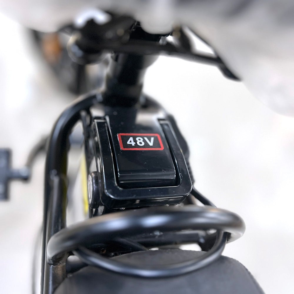 سكوتر كهربائي CRONY F6 بقوة 350 واط للبالغين للتنقل اليومي