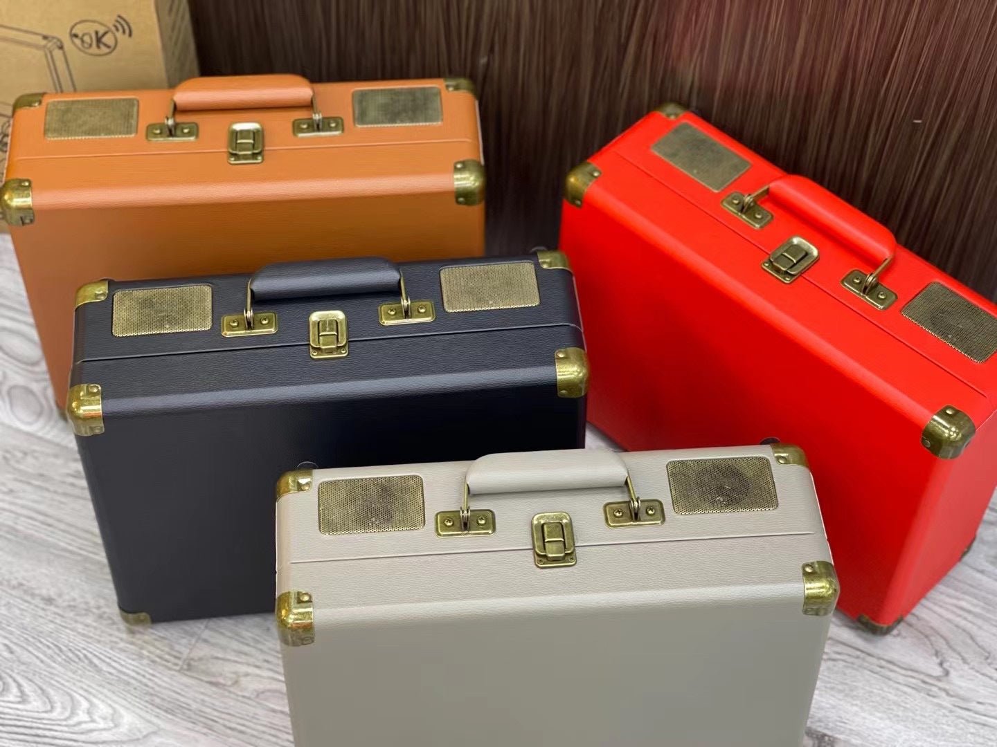 SD-2109 Carry-on type BT Speaker Bluetooth Audio Wireless Handheld Home KTV Singing Bar Outdoor Karaoke Mic Speakers All-in-one Equipment 4000mAh Battery - Edragonmall.com